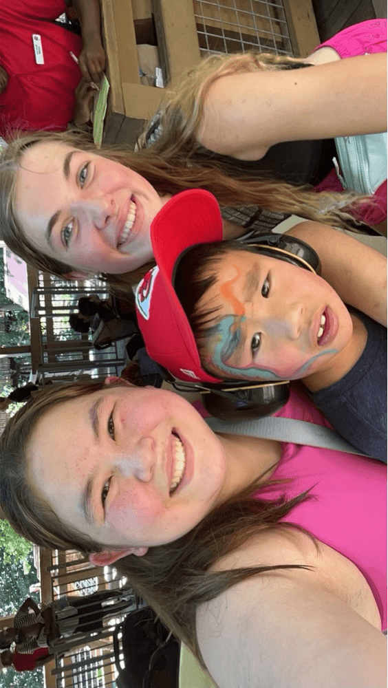 Naomi Babysitter 4